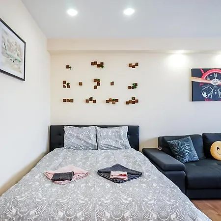 - Pta. Alba Iulia - Metrou *