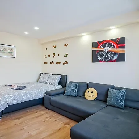 Appartement - Pta. Alba Iulia - Metrou *