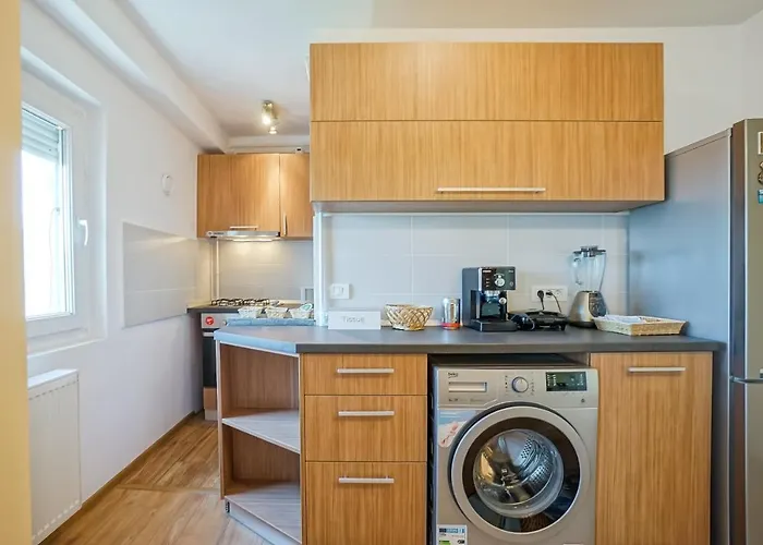 - Pta. Alba Iulia - Metrou