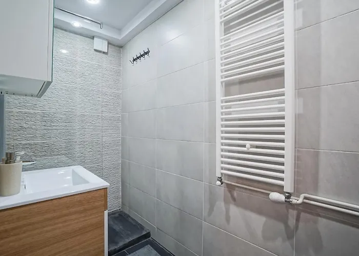 - Pta. Alba Iulia - Metrou *