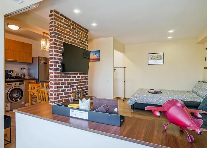 Apartman - Pta. Alba Iulia - Metrou Bukarest