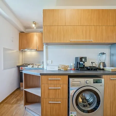 - Pta. Alba Iulia - Metrou